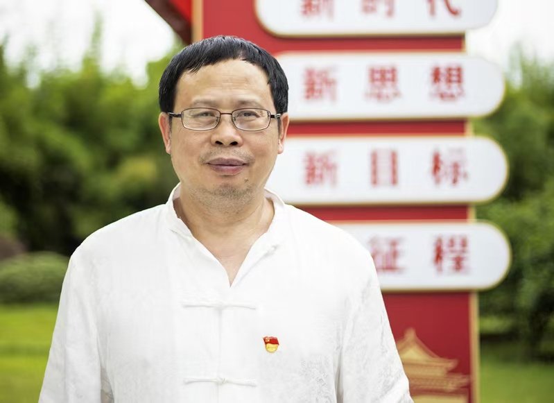 代表作十五册《〈大正藏〉异文大典》获
