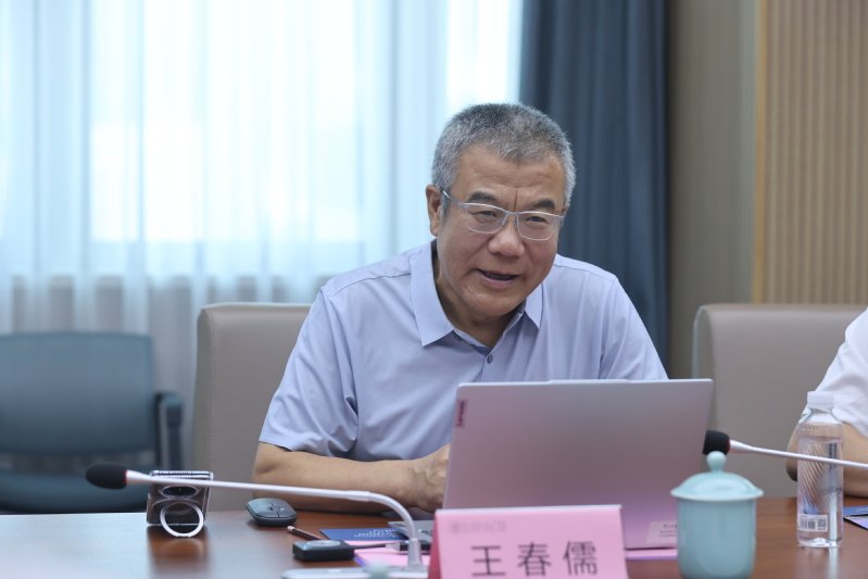并在蘑菇tv网页最新版下载附属第一医